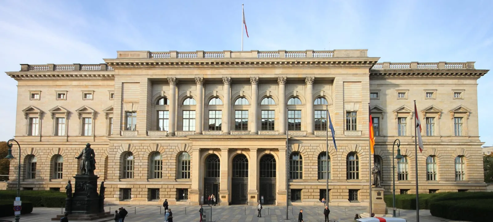 La façade du Parlement régional de Berlin, près du Alexanderplatz