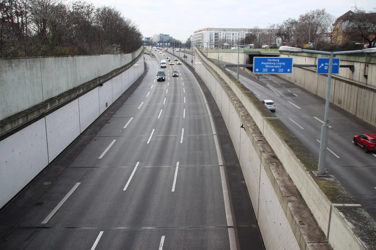 L'autoroute urbaine A100 à Berlin