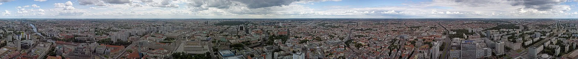 Panorama de Berlin vu depuis la plateforme de la Fernsehturm