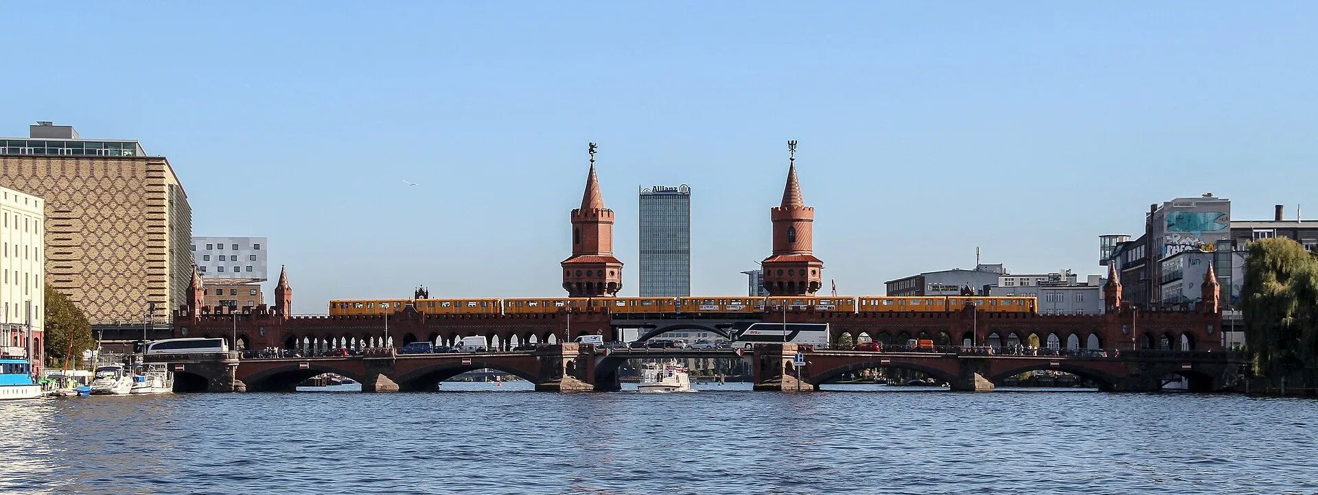 L'Oberbaumbrücke, pont emblématique entre Kreuzberg et Friedrichshain